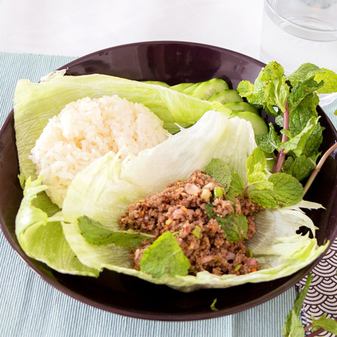 Larb – thailändsk syrlig sallad med nötfärs