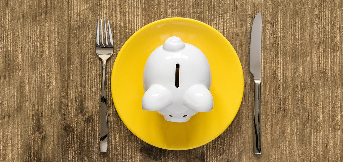 Gräsuppfött på en budget