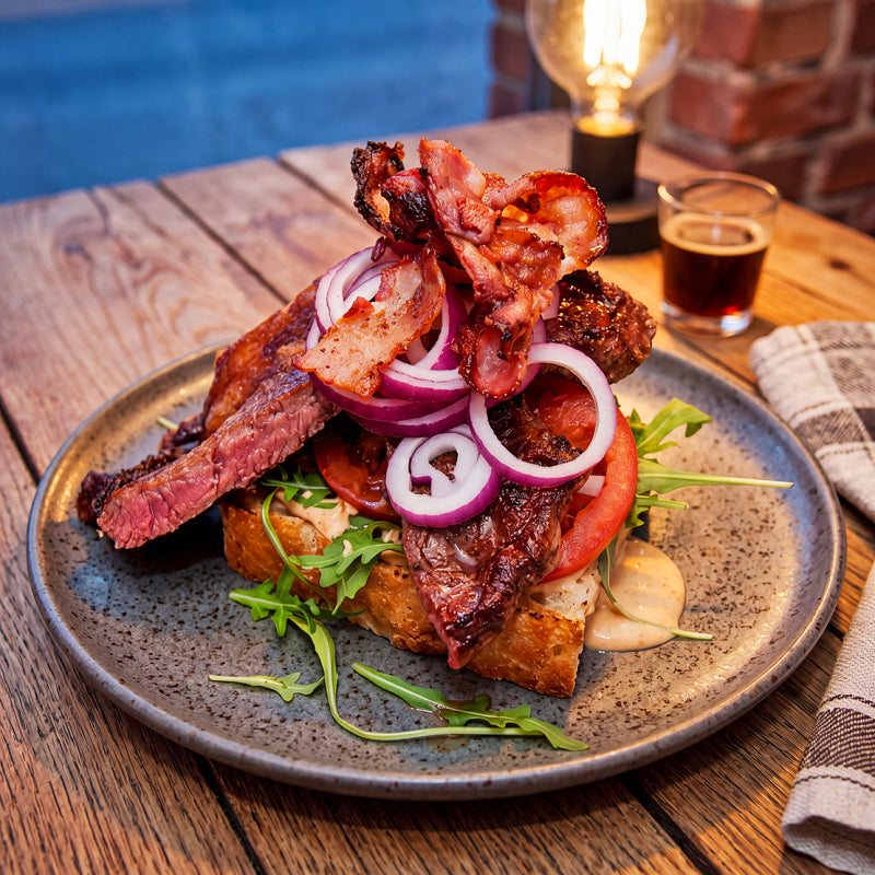 Lyxig kvällsmacka med entrecôte